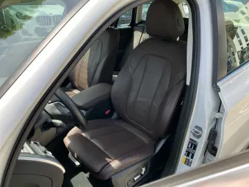 BMW X3 xDrive30e HUD Pano Laser LC Prof. DA HiFI