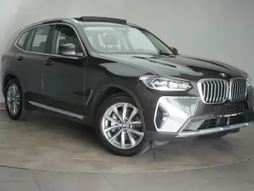 BMW X3 xDrive30d Leder ACC Kamera HUD Pano H&K Lane