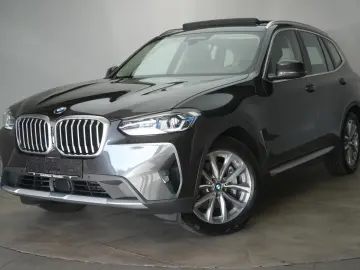 BMW X3 xDrive30d Leder ACC Kamera HUD Pano H&K Lane