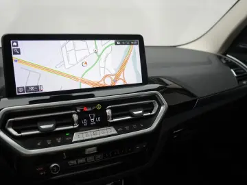BMW X3 xDrive30d Leder ACC Kamera HUD Pano H&K Lane