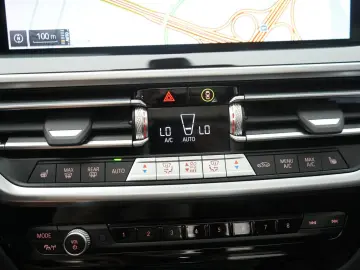 BMW X3 xDrive30d Leder ACC Kamera HUD Pano H&K Lane