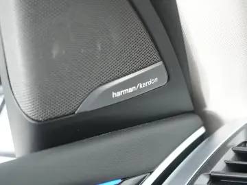 BMW X3 xDrive30d Leder ACC Kamera HUD Pano H&K Lane