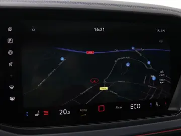 VW Touareg 3.0 TSi eHybrid 4MOTION R Edition   luft