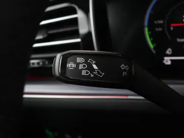 VW Touareg 3.0 TSi eHybrid 4MOTION R Edition   luft