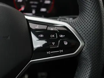 VW Touareg 3.0 TSi eHybrid 4MOTION R Edition   luft