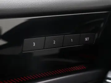 VW Touareg 3.0 TSi eHybrid 4MOTION R Edition   luft