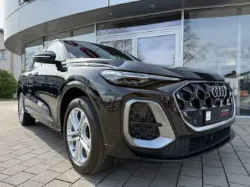 AUDI Q5 TFSI quattro Matrix PassengerDisplay 360