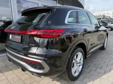 AUDI Q5 TFSI quattro Matrix PassengerDisplay 360