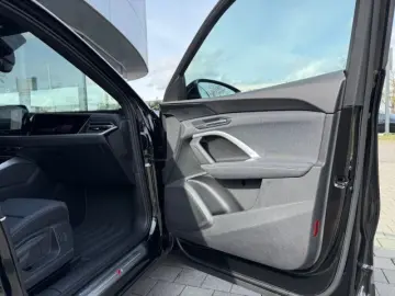 AUDI Q5 TFSI quattro Matrix PassengerDisplay 360
