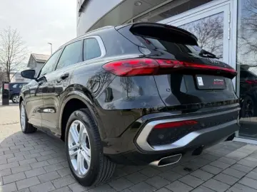 AUDI Q5 TFSI quattro Matrix PassengerDisplay 360