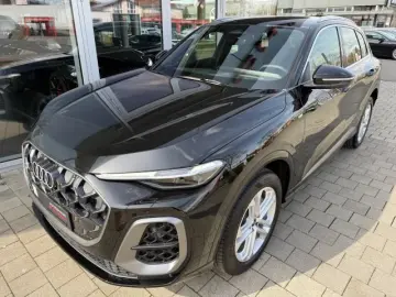 AUDI Q5 TFSI quattro Matrix PassengerDisplay 360