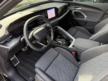 AUDI Q5 TFSI quattro Matrix PassengerDisplay 360