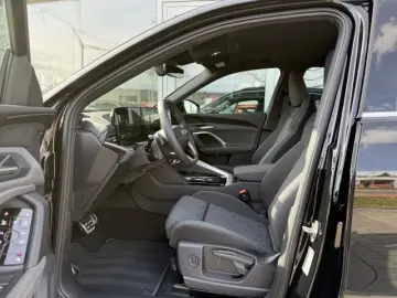 AUDI Q5 TFSI quattro Matrix PassengerDisplay 360