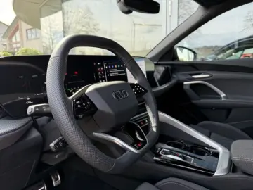 AUDI Q5 TFSI quattro Matrix PassengerDisplay 360
