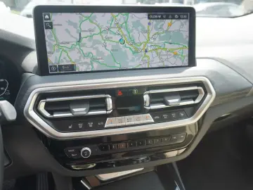 BMW X3 xDrive30e Glasdach ACC HeadUp Laserlicht 360K