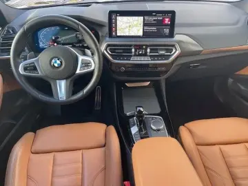 BMW X3 xDrive 20dA M-Sport AHK PANO SHZ Laser HUD Hi
