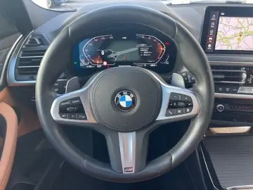 BMW X3 xDrive 20dA M-Sport AHK PANO SHZ Laser HUD Hi