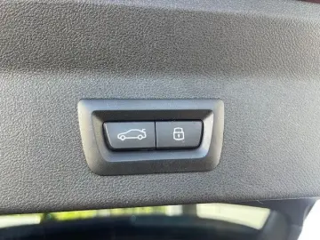 BMW X3 xDrive 20dA M-Sport AHK PANO SHZ Laser HUD Hi
