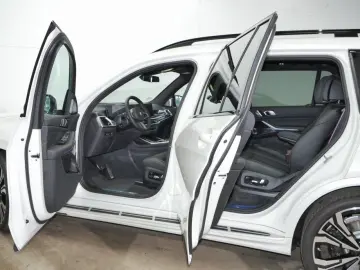BMW X7x40i M Sport Pro 6S.Kristall 23  ehUVP147069 -