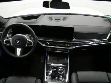 BMW X7x40i M Sport Pro 6S.Kristall 23  ehUVP147069 -