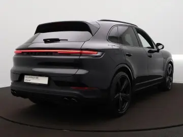 PORSCHE Cayenne E-Hybrid