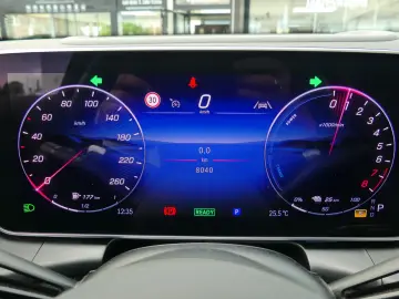 MERCEDES-BENZ GLC 300e AMG 4M  Panorama 360  Ambient…