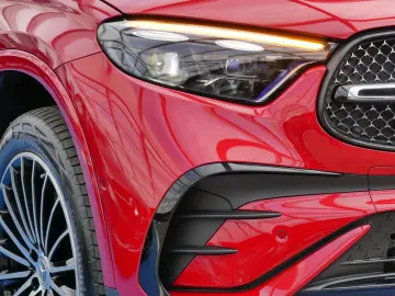 MERCEDES-BENZ GLC 300e AMG 4M  Panorama 360  Ambient…