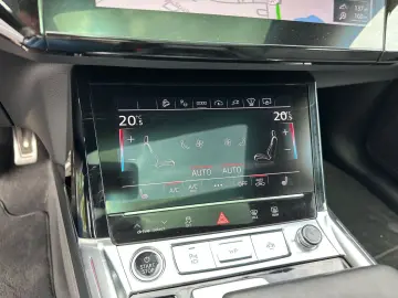 AUDI Q8 e-tron S line 55 Matrix Luftfederung Standkli