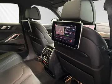 BMW X6 xDrive30d M Sport AHK Pano Standhzg. TV  22