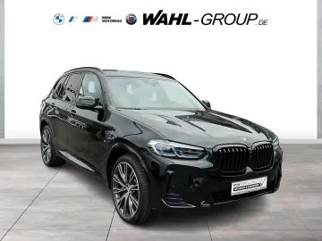 BMW X3 xDrive30d M SPORT AHK PANO LASER STANDHZG HUD