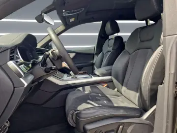 AUDI Q8 50 TDI qu S line MATRIX PANO STHZG Luft 22