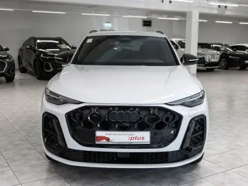 AUDI Q5 Sportback TFSI qu PassengerDisplay 360