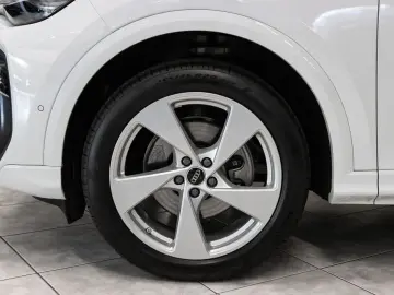 AUDI Q5 Sportback TFSI qu PassengerDisplay 360
