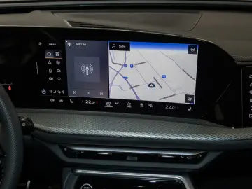 AUDI Q5 Sportback TFSI qu PassengerDisplay 360