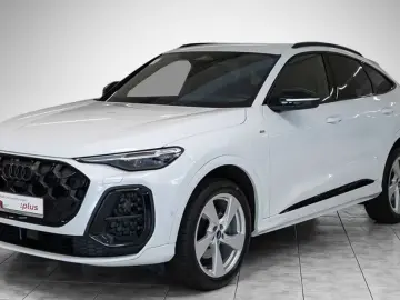 AUDI Q5 Sportback TFSI qu PassengerDisplay 360
