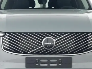 VOLVO XC90 T8 AWD Plus Bright Plug-In Hybrid Facelift