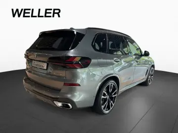 BMW X5 xD30d M SPORT 2ACHS 7-Si AHK Pano Leas 815 0A