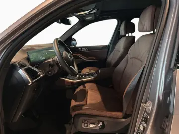 BMW X5 xD30d M SPORT 2ACHS 7-Si AHK Pano Leas 815 0A