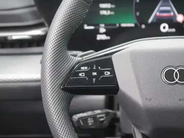 AUDI Q5 40TDI qu S line Edition Matrix 360 PassengerDisplay