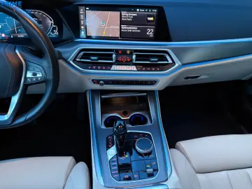 BMW X5 xDrive 45 e Panorama  Kamera 360  KeyLess