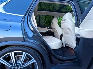 BMW X5 xDrive 45 e Panorama  Kamera 360  KeyLess