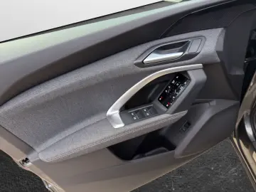 AUDI Q5 2.0 TDI qu S-Line PassDisplay 360