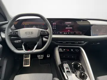 AUDI Q5 2.0 TDI qu S-Line PassDisplay 360