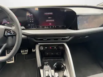 AUDI Q5 2.0 TDI qu S-Line PassDisplay 360
