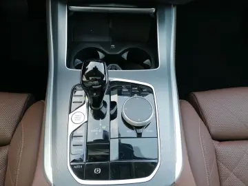BMW X5 xDrive30d Laser AHK Pano HUD 360  B&O DA  4xS