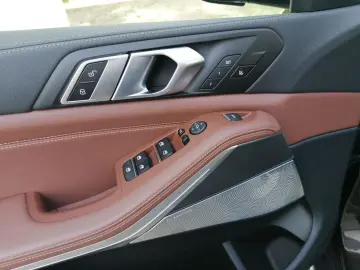 BMW X5 xDrive30d Laser AHK Pano HUD 360  B&O DA  4xS