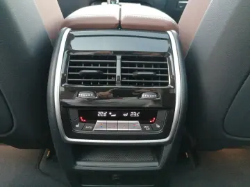 BMW X5 xDrive30d Laser AHK Pano HUD 360  B&O DA  4xS