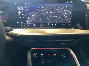 AUDI Q5 SUV TDI qu edition one 360 ACC PassDisplay