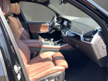 BMW X5 xDrive 45 e M Sport Pano ACC HUD Laser 360