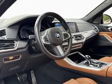 BMW X5 xDr30d M-SPORT Pano AHK H K St&Go HUD PA  ACC
